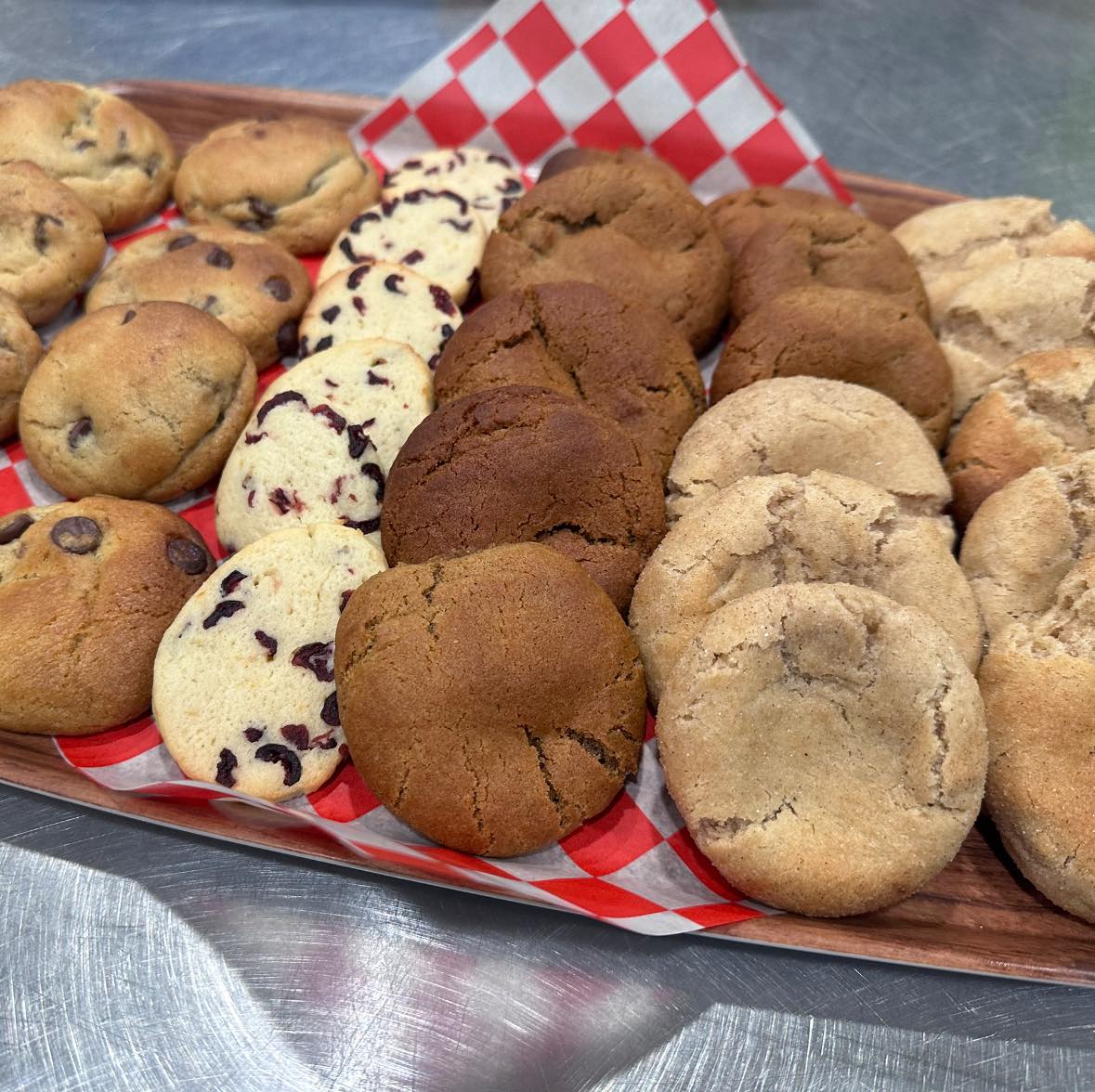 Assorted fresh baked cookies platter